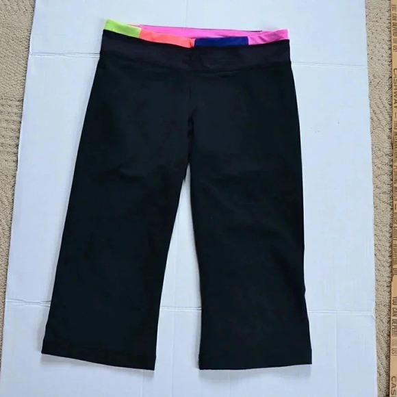 Neon  Under Armour Capris - Picture 2 of 7